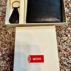 2 Piece Men’s set Leather Key chain and Wallet NEW